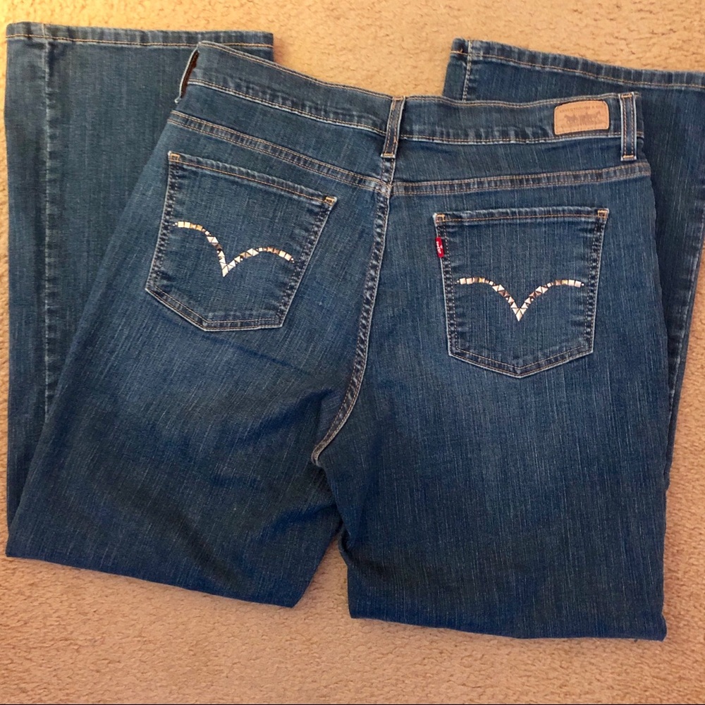 Levi’s Perfectly Slimming Boot Cut 512 Jeans 16
